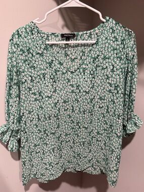 Well Worn Mint Green Floral Tie-Sleeve Top